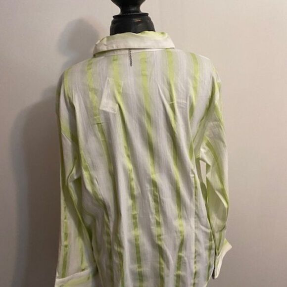 Ashley Stewart Green Satin Ribbon button down blouse, size 16 - Picture 2 of 4